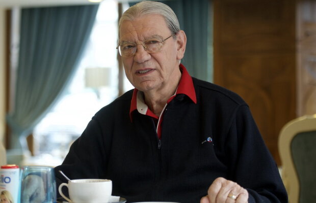 33 de ani de la Sevilla // Cătălin Oprișan, editorial emoționant despre nea Imi: "El a fost fotbalist. Şi, înainte de toate, OM!"