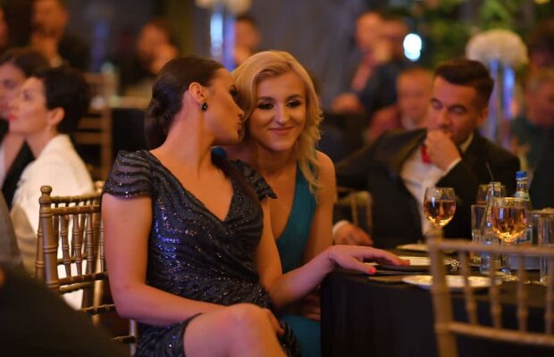 GALERIE FOTO Reflectoarele pe Vâlcea și Dinamo » „Dulăii” și campioanele de la SCM Râmnicu Vâlcea au  „sclipit” la Gala Handbalului Românesc 