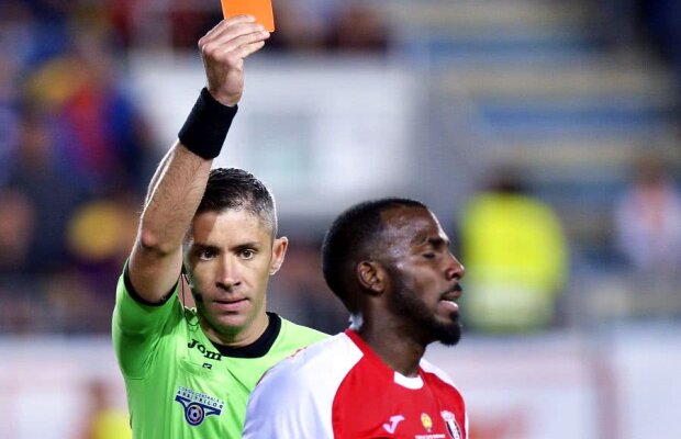 ASTRA - VIITORUL 1-2 // Ioan Niculae s-a făcut de râs: „Arbitrul a dat galbene în prima repriză ca să elimine după!” » Câți jucători a avertizat, de fapt, Radu Petrescu 