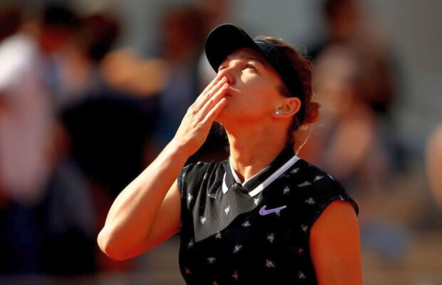 ROLAND GARROS // FOTO Simona Halep, surprinsă de fotografi în loja lui Juan Martin del Potro, la doar câteva ore după victoria cu Swiatek
