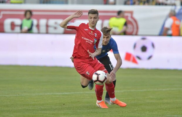 VIDEO EXCLUSIV // Dezvăluiri din vestiarul Astrei Giurgiu, după ce jucătorii au fost acuzați de blat în meciul cu FCSB: „Ne-am uitat unii în ochii celorlalți”