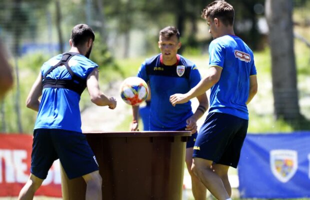 ROMÂNIA U21 // VIDEO Sesiune de antrenament total inedită a jucătorilor lui Rădoi: » GSP a filmat ședința tehnică inovativă cu drona