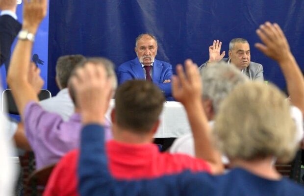 ALEGERI FRT // VIDEO Ion Țiriac e noul președinte al Federației Române de Tenis! Victorie categorică la alegeri + cine sunt cei 4 vicepreședinți