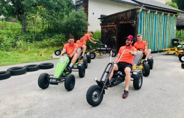 VIDEO Jucătorii de la CFR Cluj au timp și de distracție în cantonamentul din Austria! Cine a câștigat cursa de karting