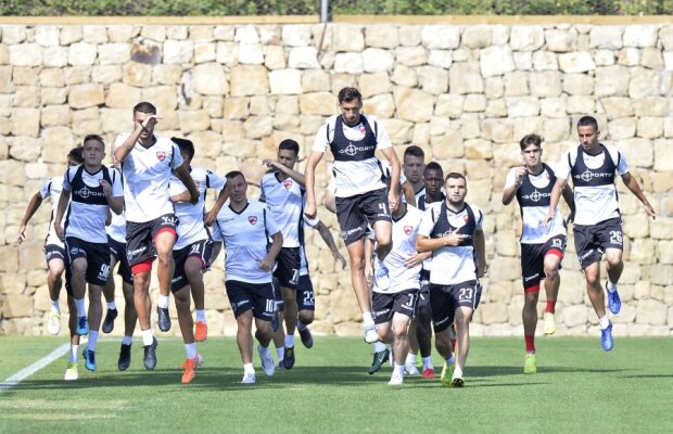 DINAMO // VIDEO + FOTO „Moartea pisicii” în cantonamentul „câinilor” de la Marbella :) 