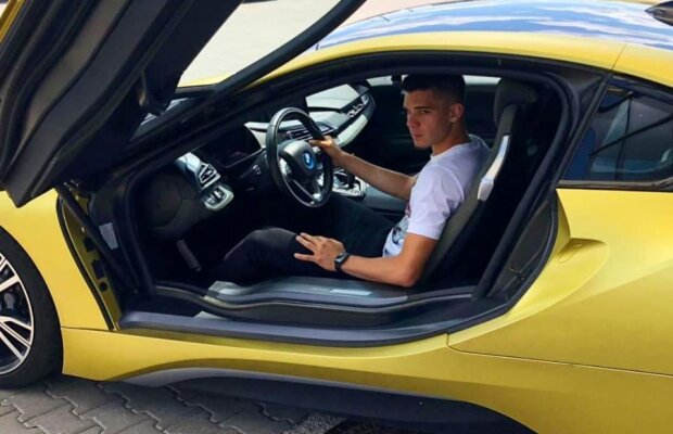 GALERIE FOTO Ianis Hagi, tratat ca un erou: a primit cadou un superbolid de 150.000€ după parcursul României U21 de la Euro