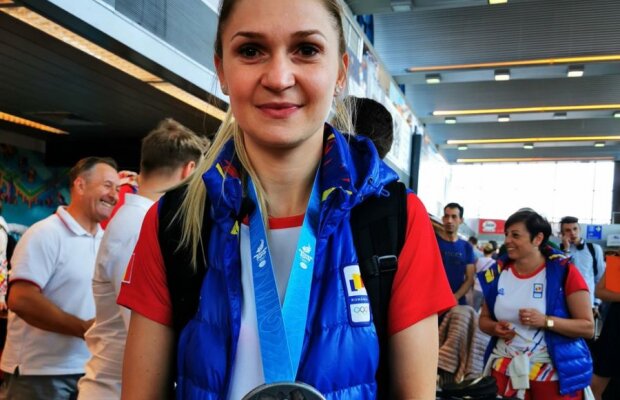 Daniela Dodean și Eliza Samara au revenit în țară cu medaliile de argint: „Le promitem fanilor că ne vom revanșa”