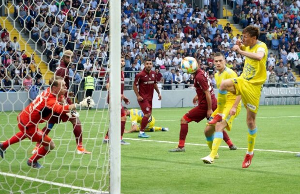 ASTANA - CFR CLUJ 1-0 // Ilie Dumitrescu îi face praf pe clujeni: „Să le plătească în continuare bani mulți ăstora de 38 de ani, să joace tot cu ei!”