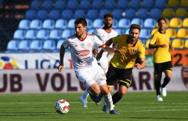 FC VOLUNTARI - SEPSI // FOTO UPS! Gafă comisă chiar de la primul meci » Cum și-a enervat LPF noul sponsor