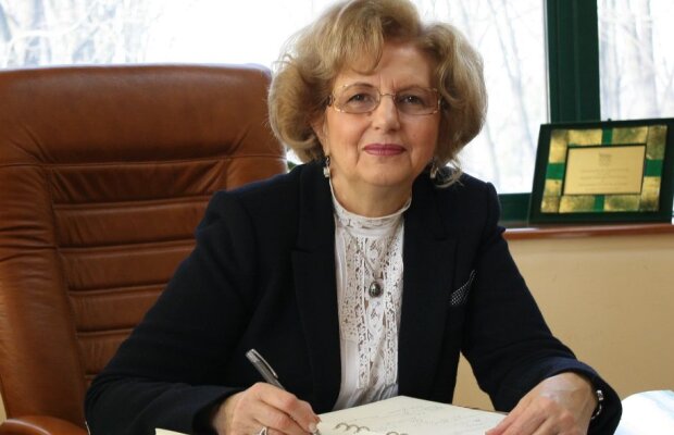 Ce era în sângele lui Ekeng, fotbalistul de la Dinamo, mort subit pe teren, de șefa laboratorului Antidoping de la București și-a îndemnat un subaltern să mușamalizeze analizele?!