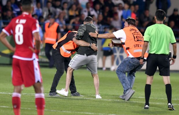 DINAMO - CRAIOVA // EXCLUSIV Panică în „Ștefan cel Mare”! Jucătorii și oficialii le-au luat frica ultrașilor și se așteaptă la ce e mai rău în meciul cu Craiova