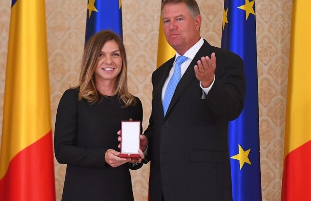 Geambașu critică rigiditatea lui Klaus Iohannis la festivitatea decorării Simonei Halep: „Ce, se încălca protocolul? Era populism, familiarism?”
