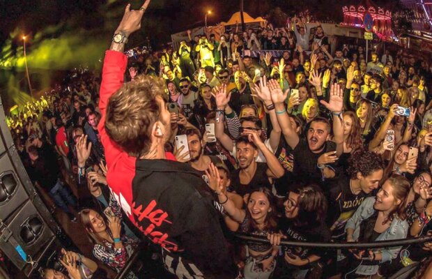 UNTOLD // Moment comic la festival: Cristi Manea a intervenit pentru portarul lui CFR Cluj la un bodyguard: „Șefule, îl lași și pe băiatul ăsta să intre? E la noi la echipă”