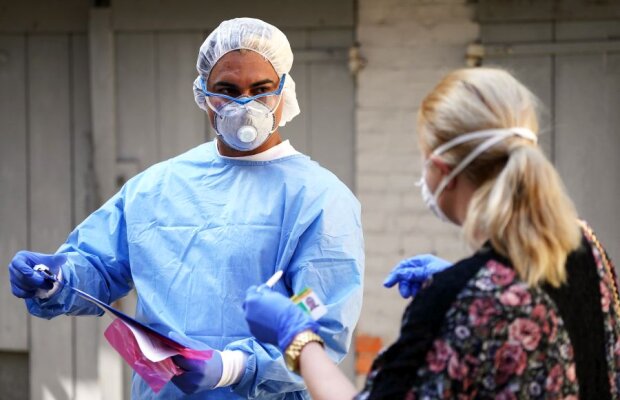 Se transmite coronavirusul prin contact sexual? Descoperirile făcute de medicii chinezi