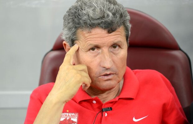 DINAMO. La fel ca-n 2008! S-a aflat cum își motivează Mulțescu și Țălnar jucătorii + vor să țină o slujbă la Săftica!