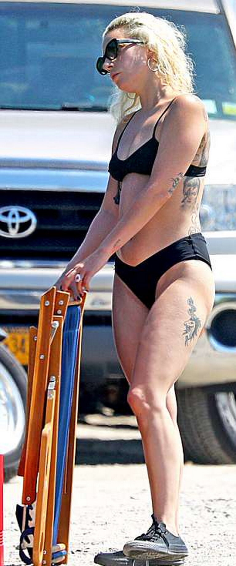 Poza 6 - GALERIE FOTO Lady Gaga, la proba costumului de baie. 