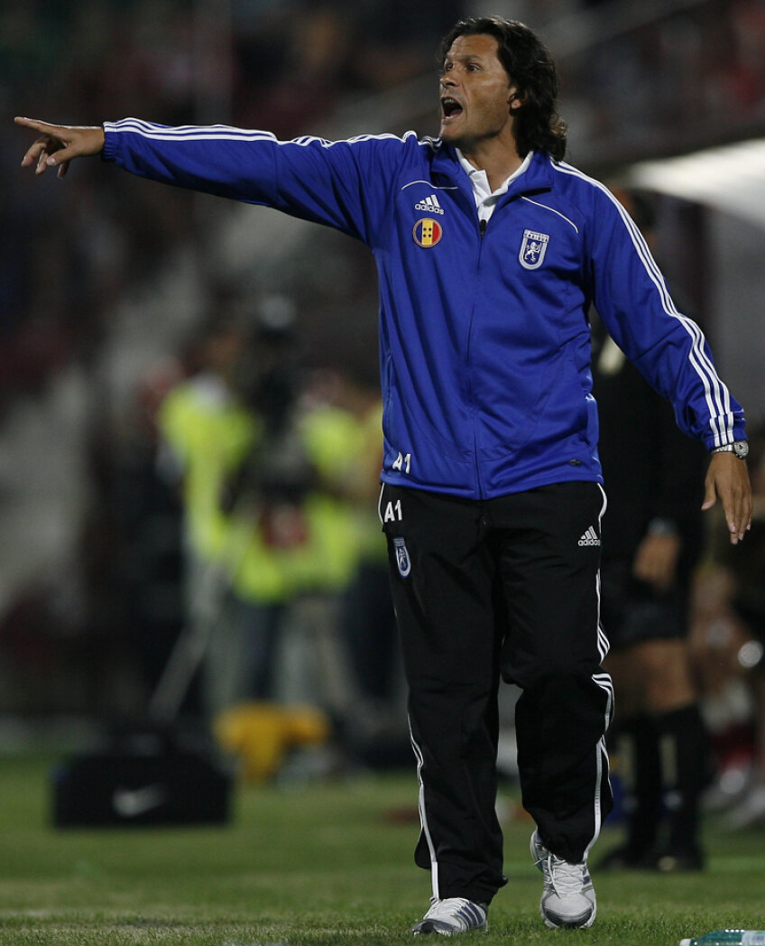 Nicolo Napoli spune că principalul obiectiv al Craiovei este salvarea de la retrogradare