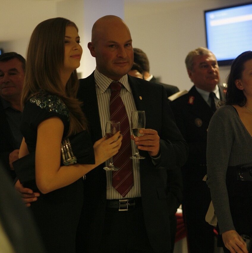 Amanta lui Arpad Paszkany, alături de finanţatorul CFR-ului