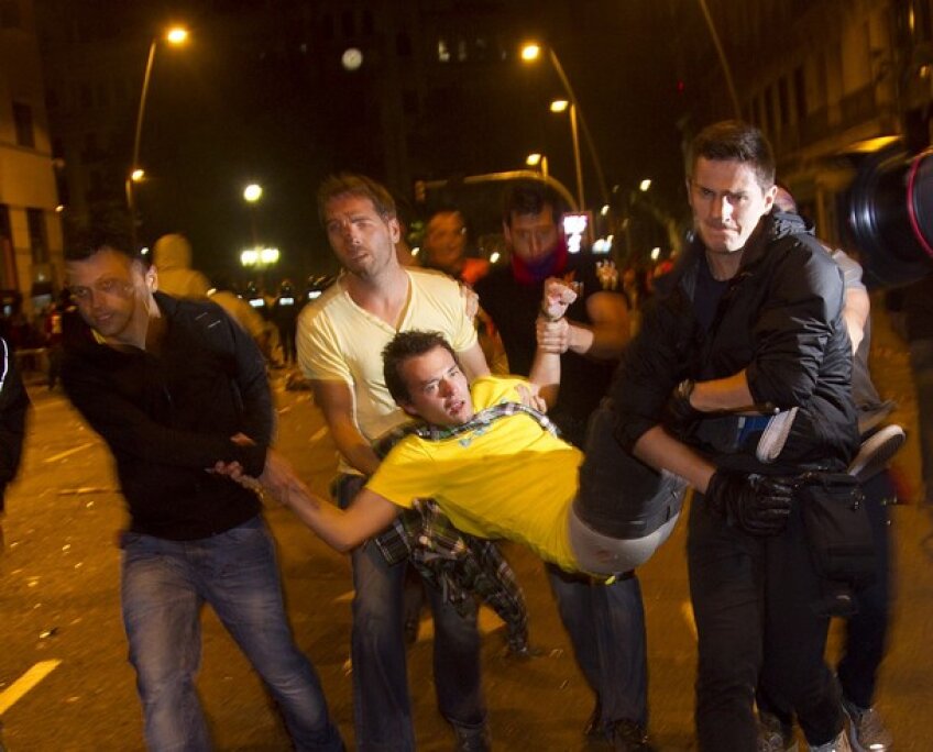 Petrecerea catalanilor a fost umbrită de incidentele ce au avut loc pe străzile din Barcelona