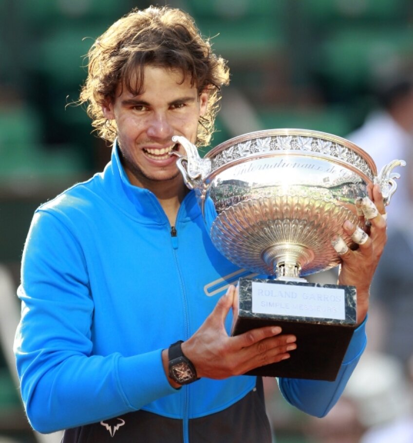 10. Roland Garros 2011
Finală: 7-5, 7-6 (3), 5-7, 6-1 cu Roger Federer (Elv)
Cu şase titluri cucerite la Paris, egalează recordul deţinut de suedezul Bjorn Borg. Reuşeşte să-şi păstreze locul 1 în lume.