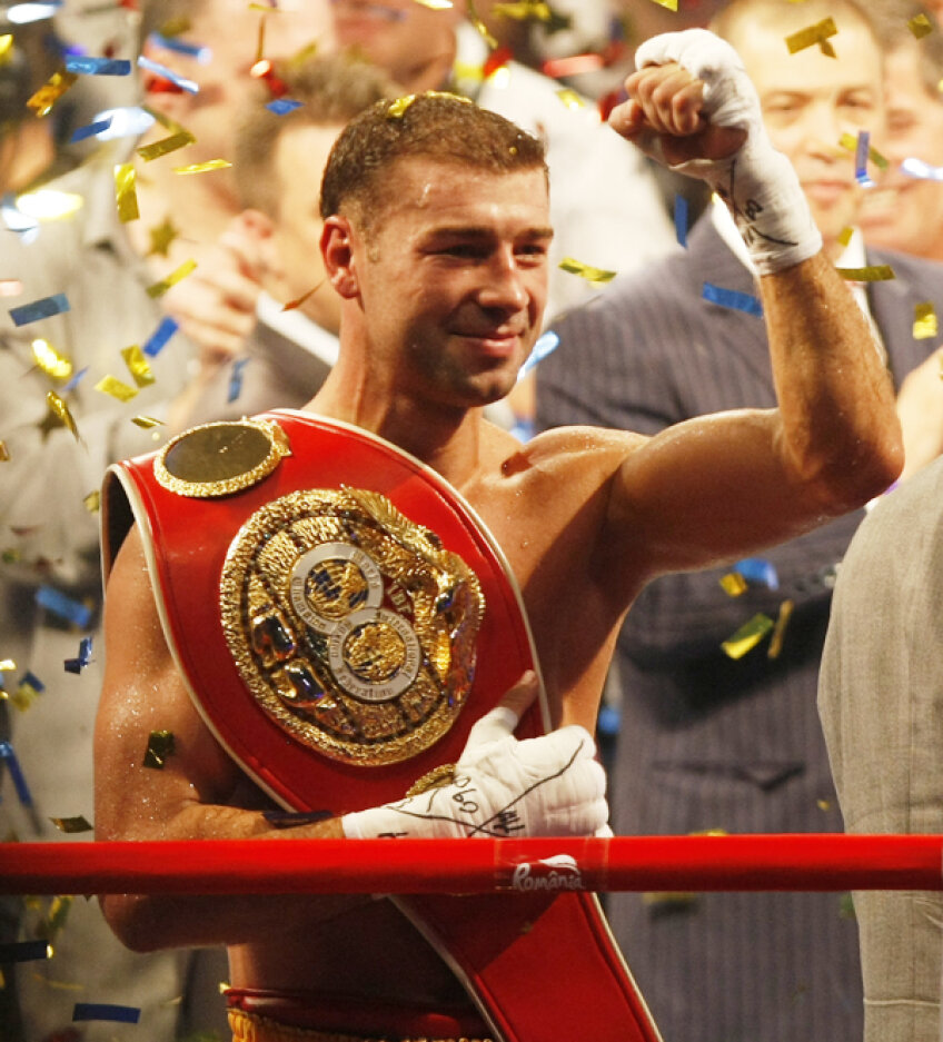 Lucian Bute cu centura care a rămas în continuare a lui Foto: Gabriela Arsenie