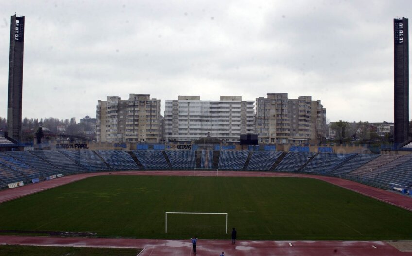 Arena din Constanţa are 15.500 de locuri. În afara Farului, echipa naţională, la precedentul mandat al lui Piţurcă, juca cele mai importante meciuri de acasă pe Farul