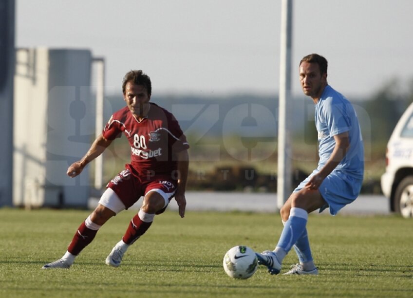 Imagini de la amicalul Rapid - Sportul. Teixeira a marcat un super gol pentru Rapid în amicalul cu Sportul