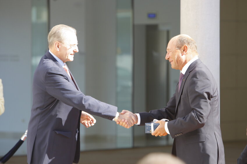 Traian Băsescu și Jacques Rogge au inaugurat noul sediu COSR foto: Cristi Preda