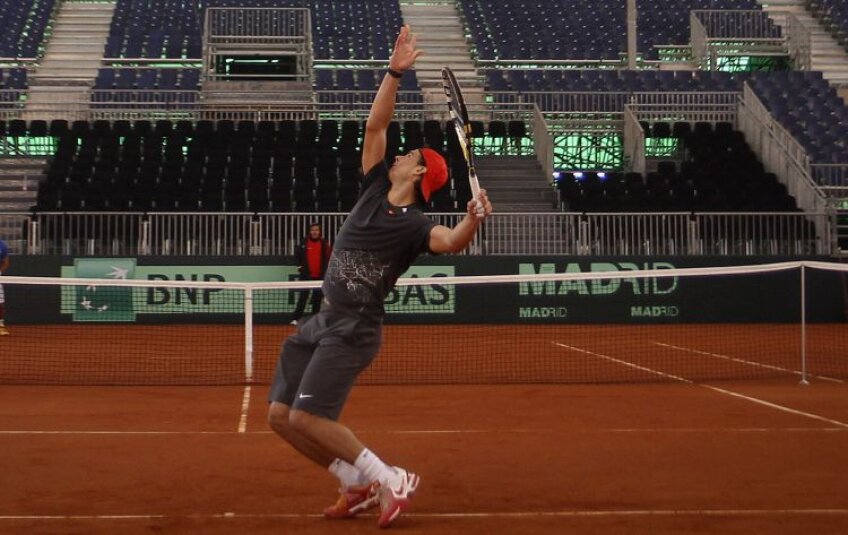 Stadionul Olimpic situat pe insula La Cartuja din Sevilla se va umple de spaniolii veniţi să-i vadă pe Nadal şi coechipierii săi Foto: AP/Agerpres