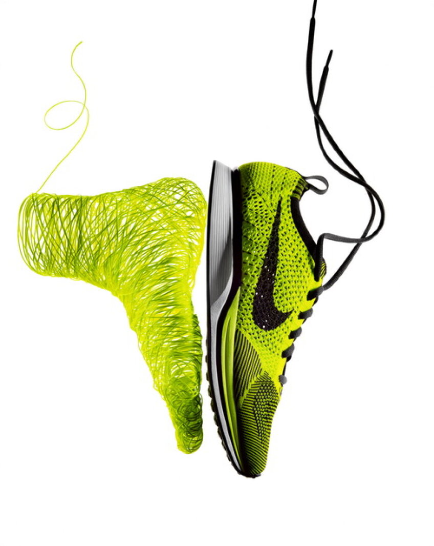 Nike a lansat un pantof de alergare a cărui suprafaţă superioară nu prezintă nici o cusătură