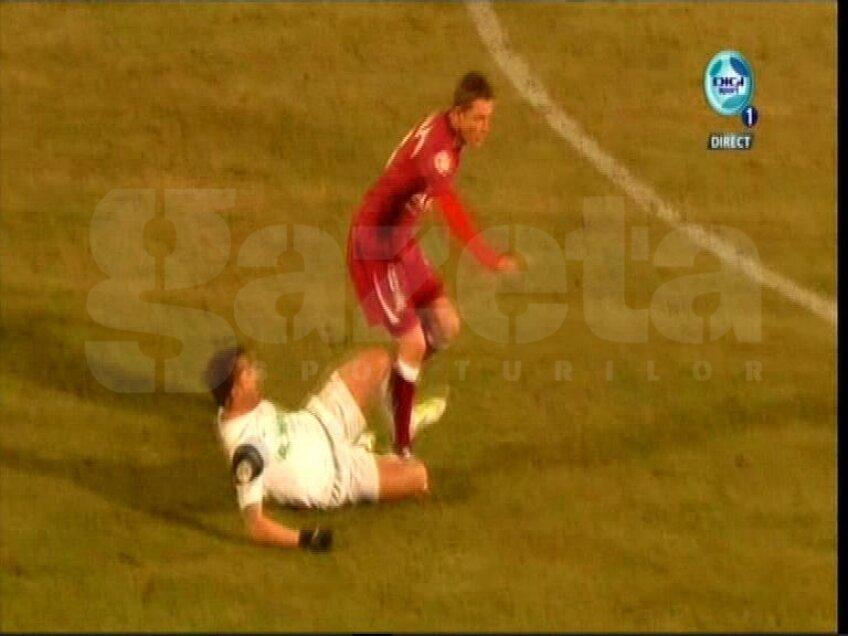 Imagini cu faulturile comise de Nicolae Grigore (capturi: DigiSport 1)