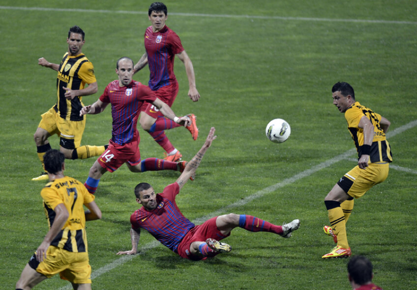 7 ani trecuseră de la ultima victorie a Stelei la Braşov, obţinută pe 28 mai 2005, scor 1-0, gol Dorinel Munteanu, în penultima etapă a campionatului 2004-2005, la finalul căruia Steaua a luat titlul
