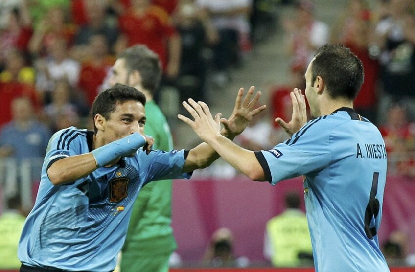 Jesus Navas le aduce spaniolilor o victorie care îi califică de pe primul loc din grupa C