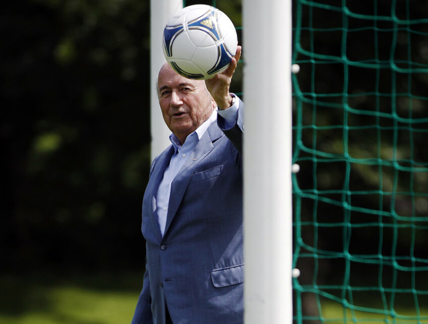 Blatter a cîștigat războiul tehnologic cu Platini pentru monitorizarea video a liniei porții // Foto: Reuters
