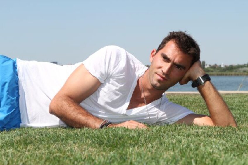 Horia Tecău
s-a relaxat,
acasă pe malul
lacului Siutghiol
Foto: Marian
Muscalu
(Telegraf-
Constanța)