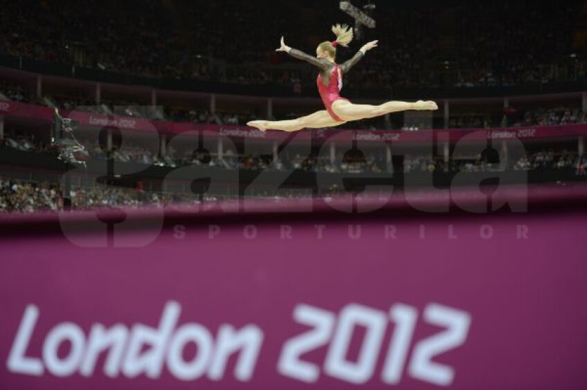 Sandra Izbaşa şi Larisa Iordache au încheiat în primele 10 finala la individual compus Foto: Raed Krishan