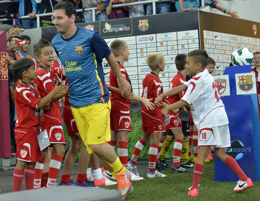 Copiii care l-au atins pe Messi au fost cei mai fericiţi