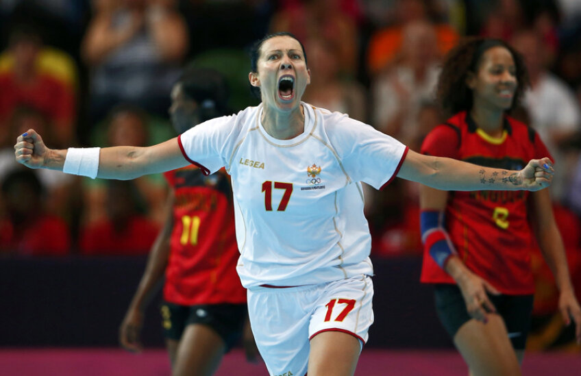 Bojana Popovici şi eliberarea sa de după fiecare gol // Foto: Reuters