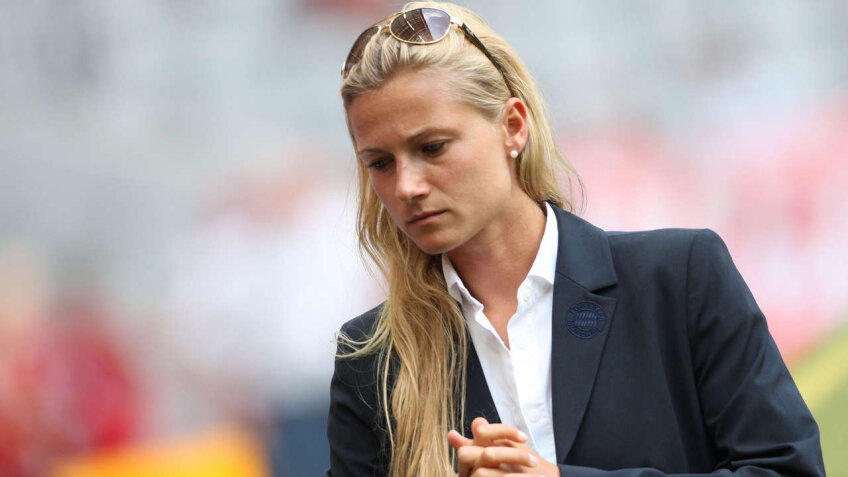 Kathleen Kruger, o fostă fotbalistă devenită team manager la Bayern