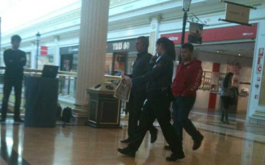 Mourinho în mallul în care s-a produs incidentul. // Foto: sport.es