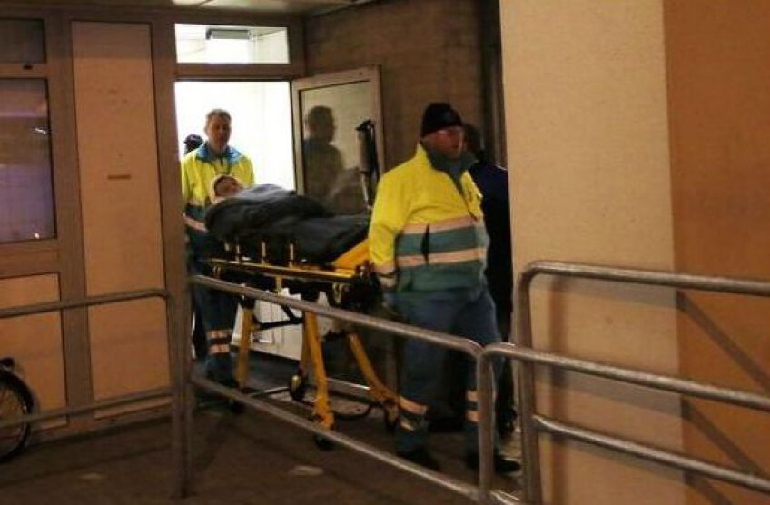 Pieters a fost transportat la spital // Foto:  De Telegraaf