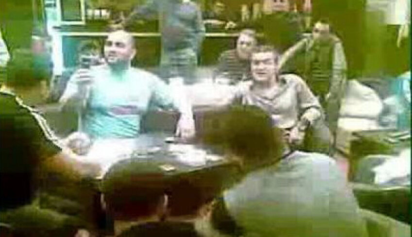 Gigi Becali și oamenii săi i-au băgat în ședință pe hoții care i-au furat Mercedesul, o scenă din 