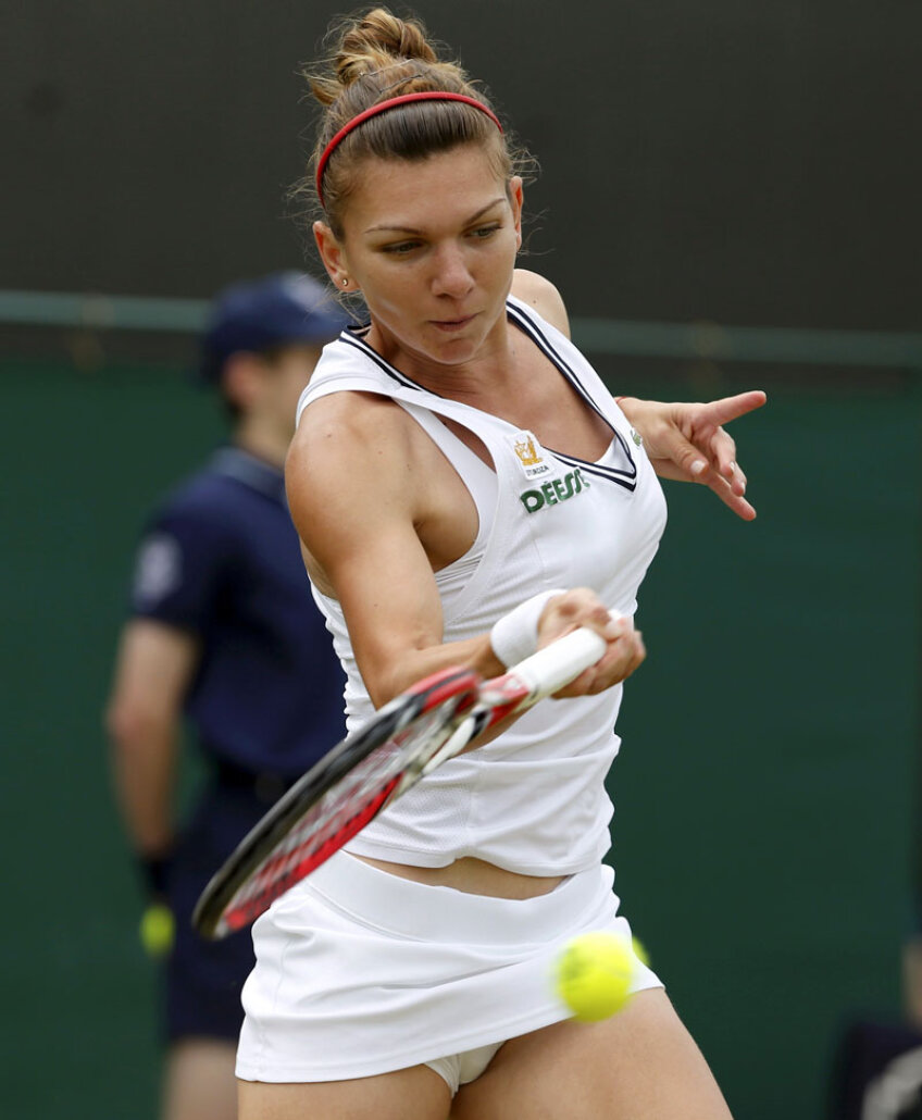 Simona Halep s-a oprit pentru a treia oară în carieră în turul secund la Wimbledon, după 2010 şi 2011 // Foto: Reuters