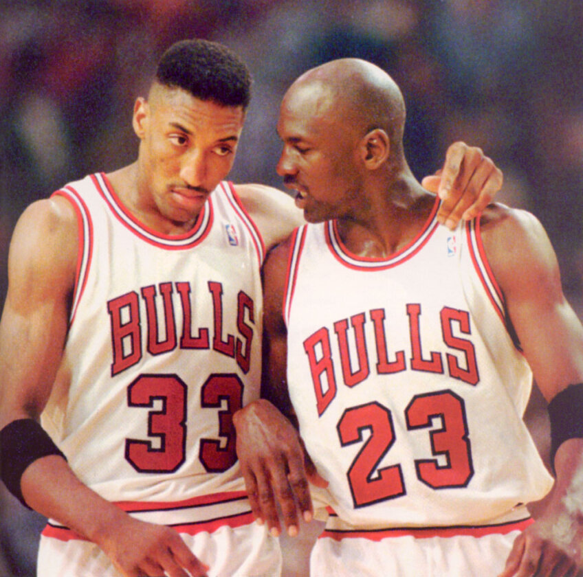 Jordan şi Pippen, în perioada în care făceau echipă bună la Chicago Bulls