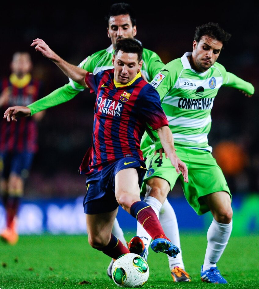Leo Messi găseşte fisura prin care se infiltrează irezistibil // Foto: Guliver/GettyImages