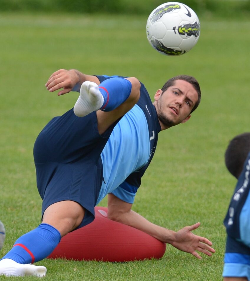 Chipciu, care în mai va împlini 25 de ani, mai are contract cu Steaua pînă în vara lui 2016