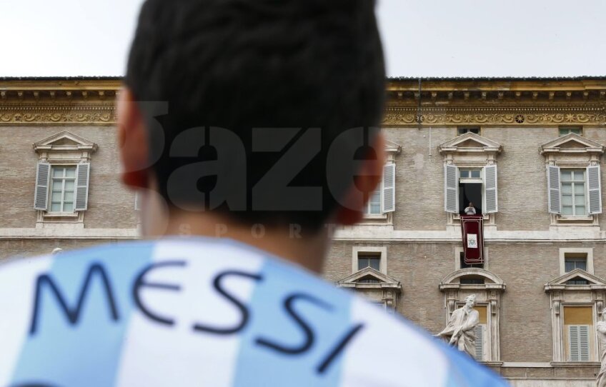 Un fan de-ai lui Messi la Vatican, foto: reuters