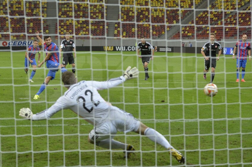 Rusescu a transformat penalty-ul obţinut de Keşeru şi a făcut 2-0