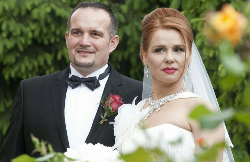 Ionuţ şi Otlia i-au avut naşi pe Laura Badea Cîrlescu, fosta campioană olimpică la scrimă, şi soţul acesteia, Adrian Cîrlescu