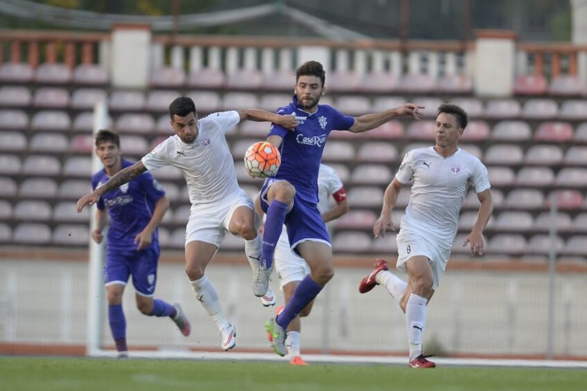 FOTO: Alex Nicodim